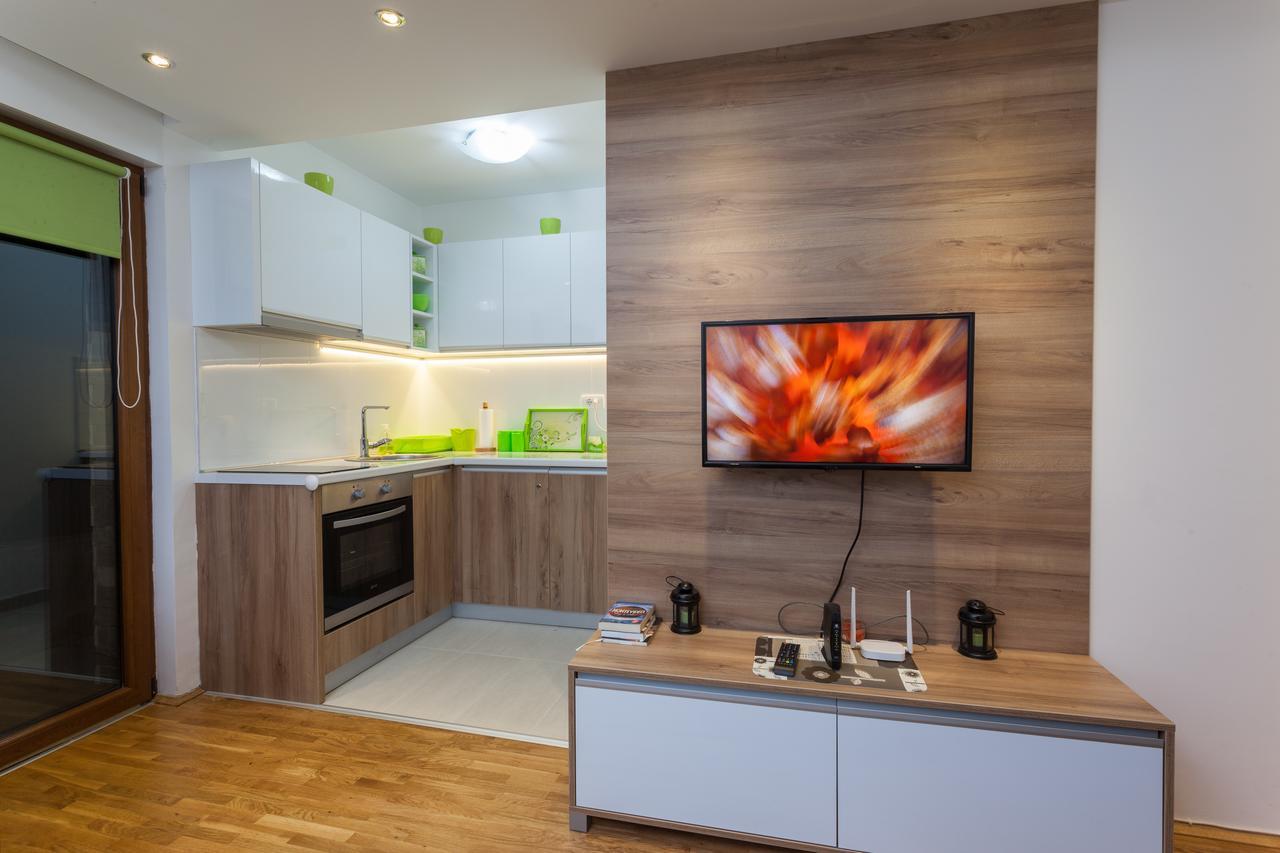 Astra Apartment ซลาตีบอร์ ภายนอก รูปภาพ