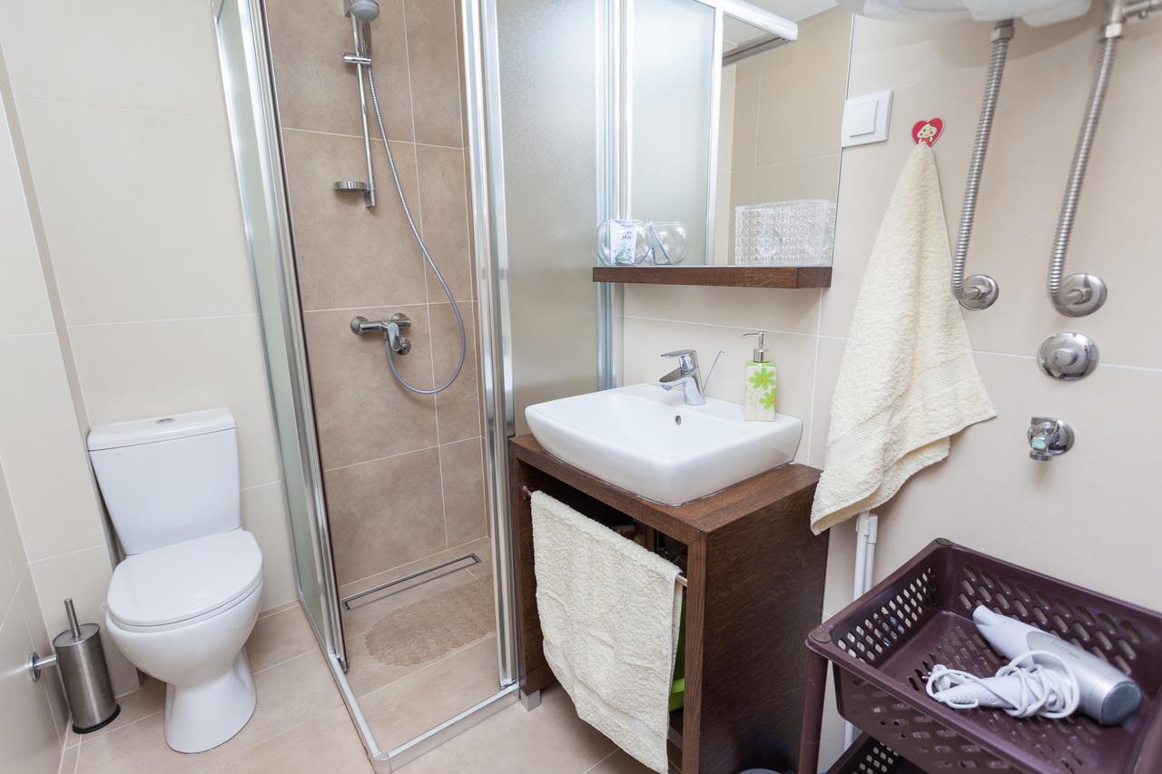Astra Apartment ซลาตีบอร์ ภายนอก รูปภาพ