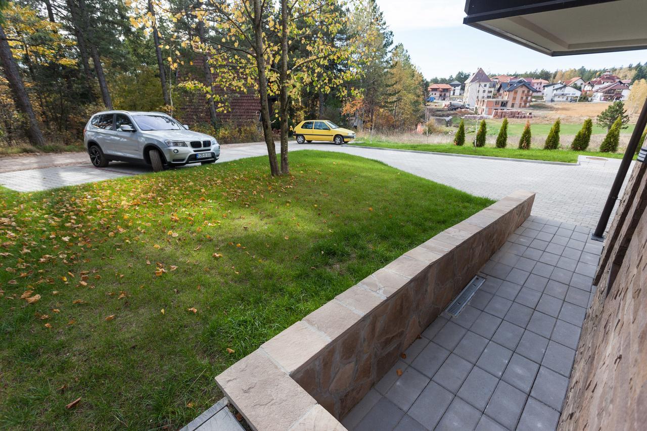 Astra Apartment ซลาตีบอร์ ภายนอก รูปภาพ
