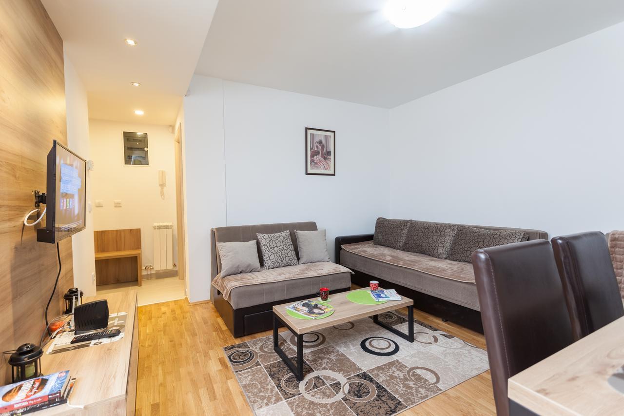 Astra Apartment ซลาตีบอร์ ภายนอก รูปภาพ